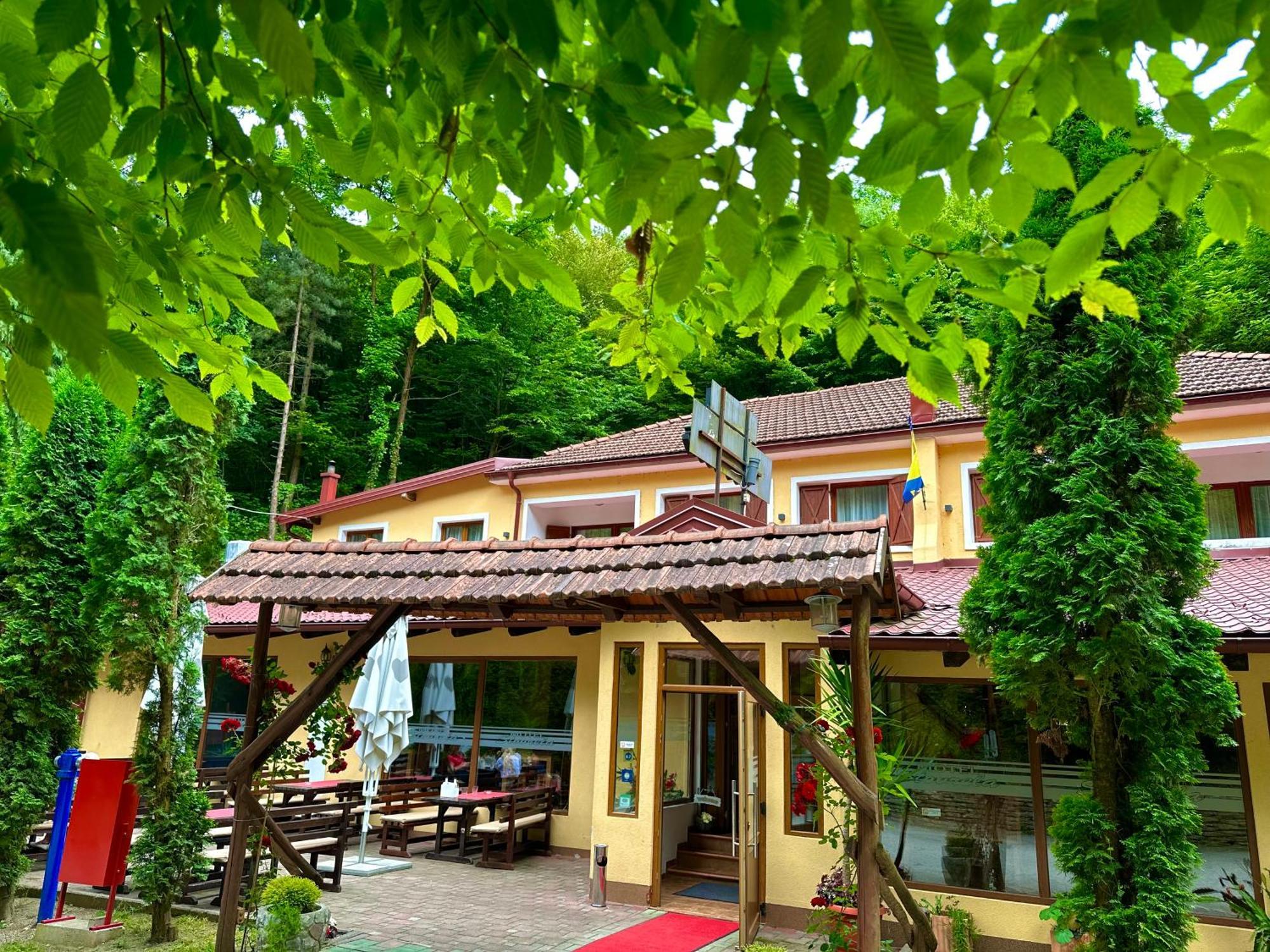 Motel Stovrela Cazin Exteriér fotografie